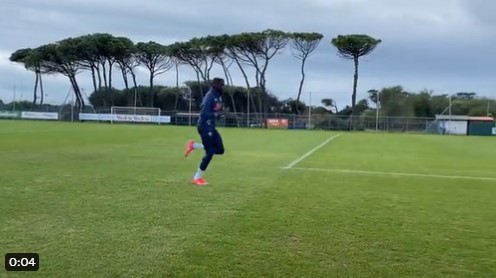 Osimhen è tornato in campo: il centravanti si allena già al Training Center [VIDEO]
