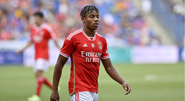 Dal Portogallo David Neres Napoli Si Cerca L Accordo Col Benfica