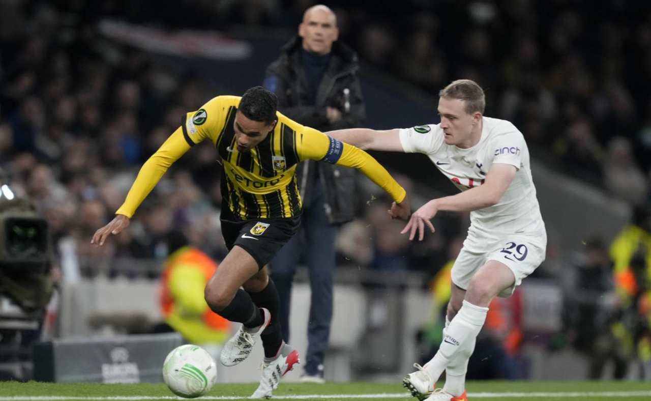 calciomercato napoli Doekhi Vitesse