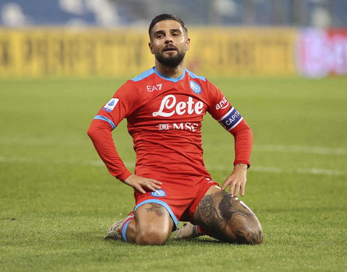 Napoli Insigne fuori rosa De Laurentiis
