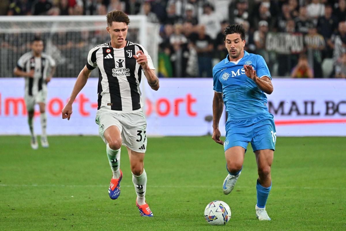 simeonejuventusnapoli242526chl_1.jpg