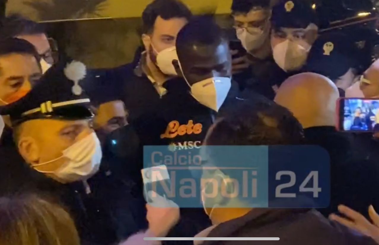 Hotel Caracciolo Incontro Ultras Koulibaly Insigne