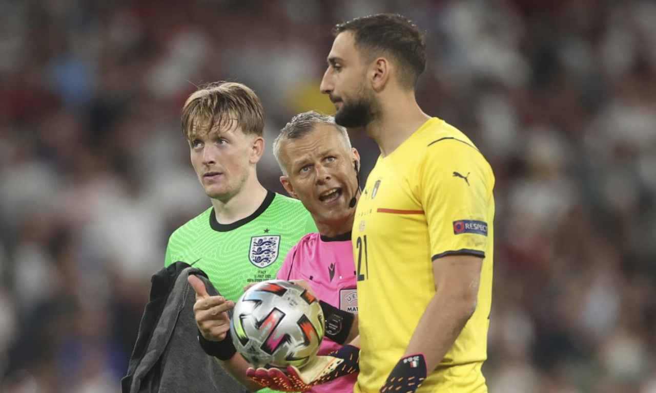 Pickford rissa tifosi inglesi
