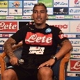 Siparietto Sarri-Allan: "Perché questi capelli biondi?", il brasiliano risponde: "Quando mi guardo allo specchio..." [VIDEO]