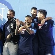 Pavoletti one man show, la folla oceanica e i cori contro la Juve: tutti gli scatti della presentazione [FOTOGALLERY CN24]