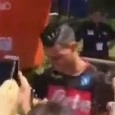 Callejon firma autografi a fine allenamento, lo spagnolo travolto dai tifosi azzurri! [VIDEO CN24]