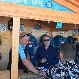 Botta e risposta De Laurentiis-tifoso: "Stadio? Lei non ha capito come cambia il mondo, va riempito tutti i giorni", poi il siparietto: "Maglia 'pezzottata'!" [VIDEO CN24]