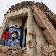 Maradona ad Idlib, in Siria: il volto del Pibe tra le macerie della guerra [FOTO]