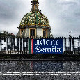 Festa gruppo ultras Rione Sanità, spunta uno striscione sul ponte | FOTO