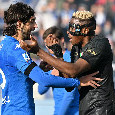 Primo tempo horror del Napoli, bordate di fischi dai tifosi azzurri: Natan tra i più in difficoltà