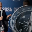La conferenza della <i>bussola</i>