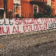 Tragedia a Scampia, striscione di solidarietà dagli ultras dell'Ancona | FOTO