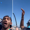 Festa scudetto Napoli, Juan Jesus canta “Vesuvio erutta” dal pullman | VIDEO