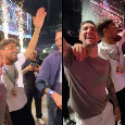 Politano scatenato al concerto di Gigi D'Alessio, canta a squarciagola: "Como suena el corazón" | VIDEO