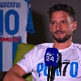 Mertens a CN24: "Napoli &egrave; casa! Sento mio lo scudetto, ora sogniamo la Champions! Con Sarri mi sono divertito, giocavamo in 12. La cosa pi&ugrave; folle? La notte dopo Juve-Napoli! Vi racconto la telefonata con De Bruyne" | VIDEO