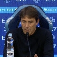 Conte in conferenza: "Abbiamo rifatto la storia come fece Maradona e cambiato la geografia, qualcuno ha la memoria corta. Abbiamo i fucili puntati addosso"