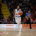 Guerri Napoli, Naz Mitrou-Long &egrave; tornato in citt&agrave;! Ora continuer&agrave; il recupero dopo la frattura al dito