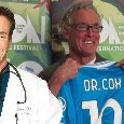 John C. McGinley al Comicon di Napoli! Maglia in regalo per l'attore di Scrubs  | VIDEO