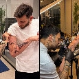 Kvaratskhelia sceglie il tatuatore napoletano che vola a Parigi, poi freestyle col pallone | FOTO & VIDEO