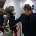 L'immagine di Conte che pu&ograve; riassumere bene la serata, perch&egrave; in fondo il Napoli &egrave; questa roba qui