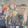 Festa scudetto Inter, sfott&ograve; ai napoletani con lo striscione di Zielinski che doma McTominay | FOTO