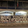 Bari, &egrave; ancora caos contro i De Laurentiis: due striscioni esposti a Roma, il messaggio &egrave; diretto alla FIGC | FOTO