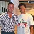David Neres a pranzo sul Lungomare di Pozzuoli prima di partire per Castel di Sangro | FOTO