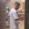 Sorpresa per il Napoli a Genova, arriva Insigne nell'hotel del ritiro | FOTO