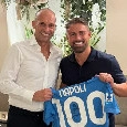 Serata napoletana per Allegri: pizza da Vitagliano e maglia autografata in omaggio | FOTO