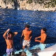 Marianucci si rilassa a Capri: pausa al mare durante la sosta del campionato | FOTO