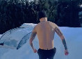 Hamsik in costume sulla neve, sfida estrema! La battuta di Decibel Bellini | VIDEO