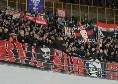 Ancora niente striscioni, bandiere e stendardi, ma la Curva Sud Milan torner&agrave; a tifare dal 1' contro il Napoli