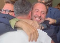 Festa Bari, la gioia di De Laurentiis: &quot;Siete unici, tutti in finale&quot;, e s'abbraccia Polito | VIDEO