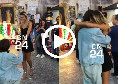 Romanticismo a Napoli: proposta di matrimonio emozionante a Largo Maradona | VIDEO