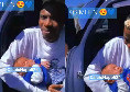 Osimhen, che tenerezza: prende in braccio un bebè napoletano come fosse figlio suo | VIDEO