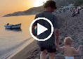 Napoli, weekend a Ischia per Dries e Ciro Mertens: relax in spiaggia, la clip da brividi | VIDEO