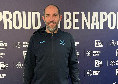 SSC Napoli, Stellini: &quot;Tre giocatori del Napoli possono diventare allenatori in futuro. 15 anni con Conte? Si sta bene con lui, ma mai comodi&quot;