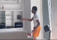 Esilarante David Neres, l'attaccante improvvisa un balletto brasiliano in casa | VIDEO