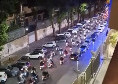Clamoroso stanotte a Fuorigrotta, enorme corteo di motorini per non far dormire il Cagliari! | VIDEO