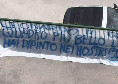 Spinazzola torna a casa e si ritrova uno striscione da brividi sotto al balcone | FOTO