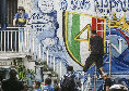 Scudetto Napoli e street art: writer al lavoro su murales, c'Ã¨ un numero da sostituire