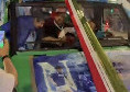 Festa Scudetto, guardate chi spunta su questo camion azzurro: Grazie per il passaggio... | VIDEO