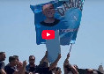 Guardate la bandiera dei giocatori alla Festa Scudetto del Napoli | VIDEO