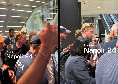 De Bruyne, l'atterraggio a Roma e l'accoglienza dei tifosi del Napoli! | VIDEO ESCLUSIVO