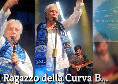 Nino D&rsquo;Angelo in concerto sul palco di Piacenza con la sciarpa del Club Napoli Bergamo Azzurra | FOTO