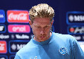 De Bruyne scherza: &quot;Prender&ograve; lezioni d'italiano, datemi tempo! Una parola in napoletano? Non ancora...&quot;