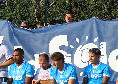 Napoli-Arezzo, tifosi nascosti &quot;spiano&quot; la partita in mezzo agli alberi | FOTO