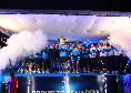 Presentazione SSC Napoli 2025-2026, Di Lorenzo alza la Coppa dello Scudetto al cielo: "Voglio dire una cosa ai tifosi" | VIDEO