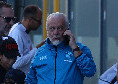 De Laurentiis torna a bordocampo: tuta SSC Napoli e tanto tempo al telefono per il patron | FOTOGALLERY CN24