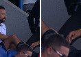 Manna in tribuna... col tutore! Vistosa protezione dopo l'operazione alla caviglia | FOTO